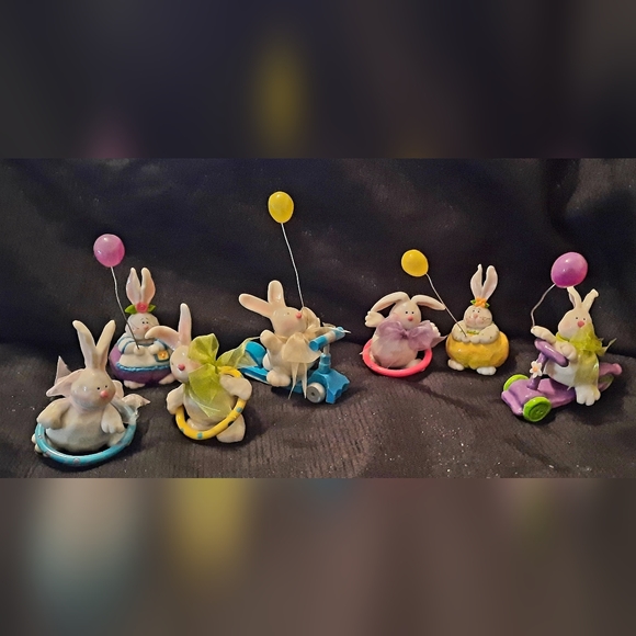 Easter bunny figurine lot - Picture 1 of 8